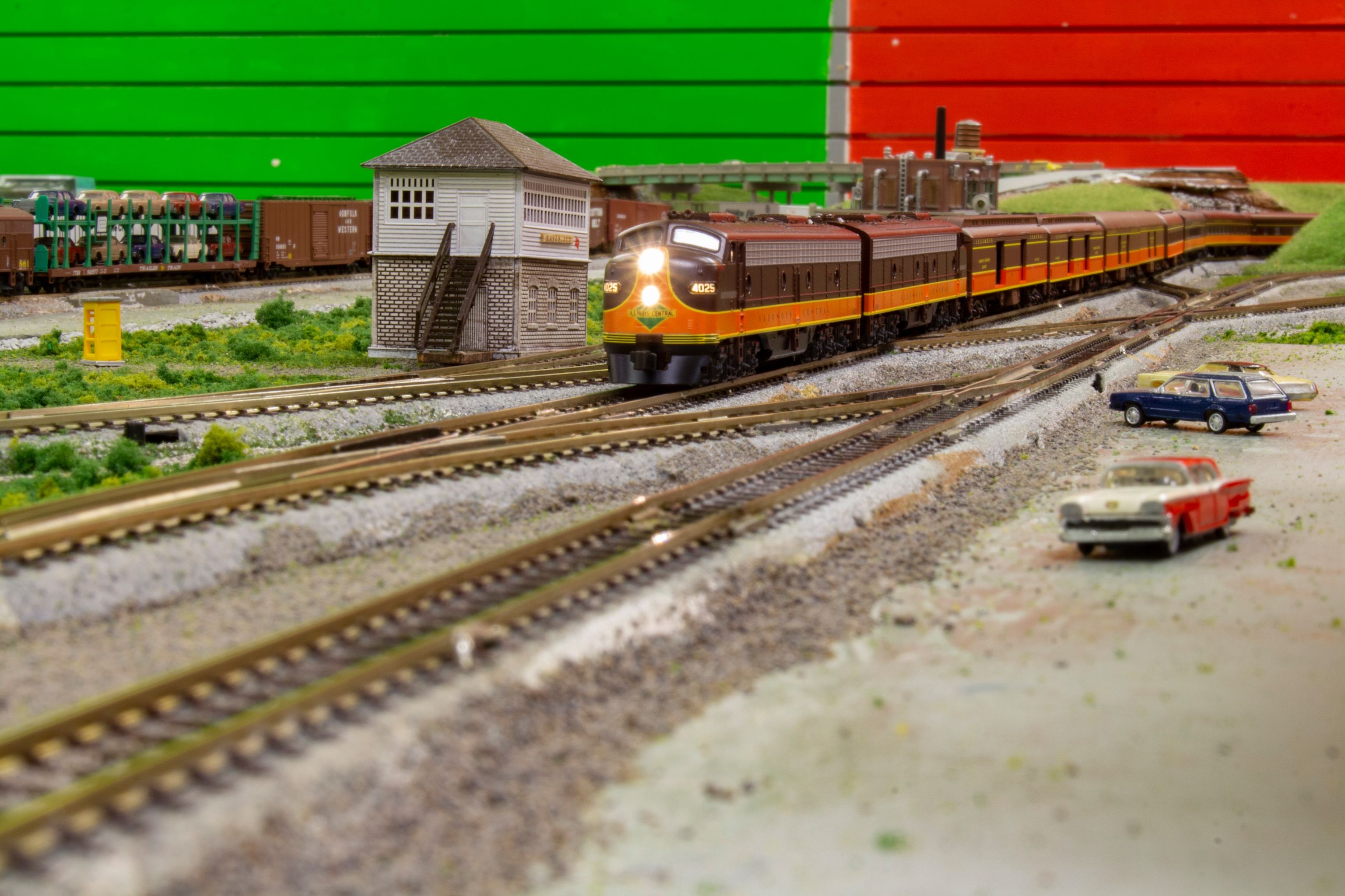 Chessie coming down the tracks